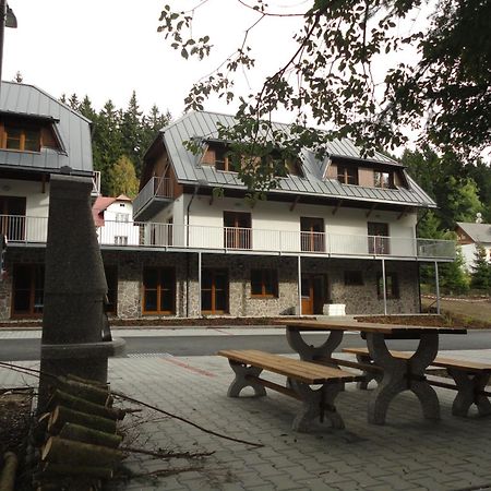 Penzion Dominik Železná Ruda Exteriör bild